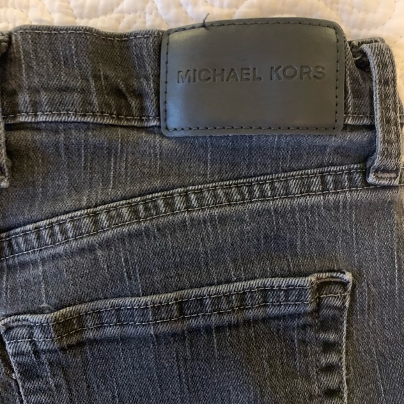 MICHAEL KORS MENS
Parker Slim-Fit Jeans - Picture 5 of 7